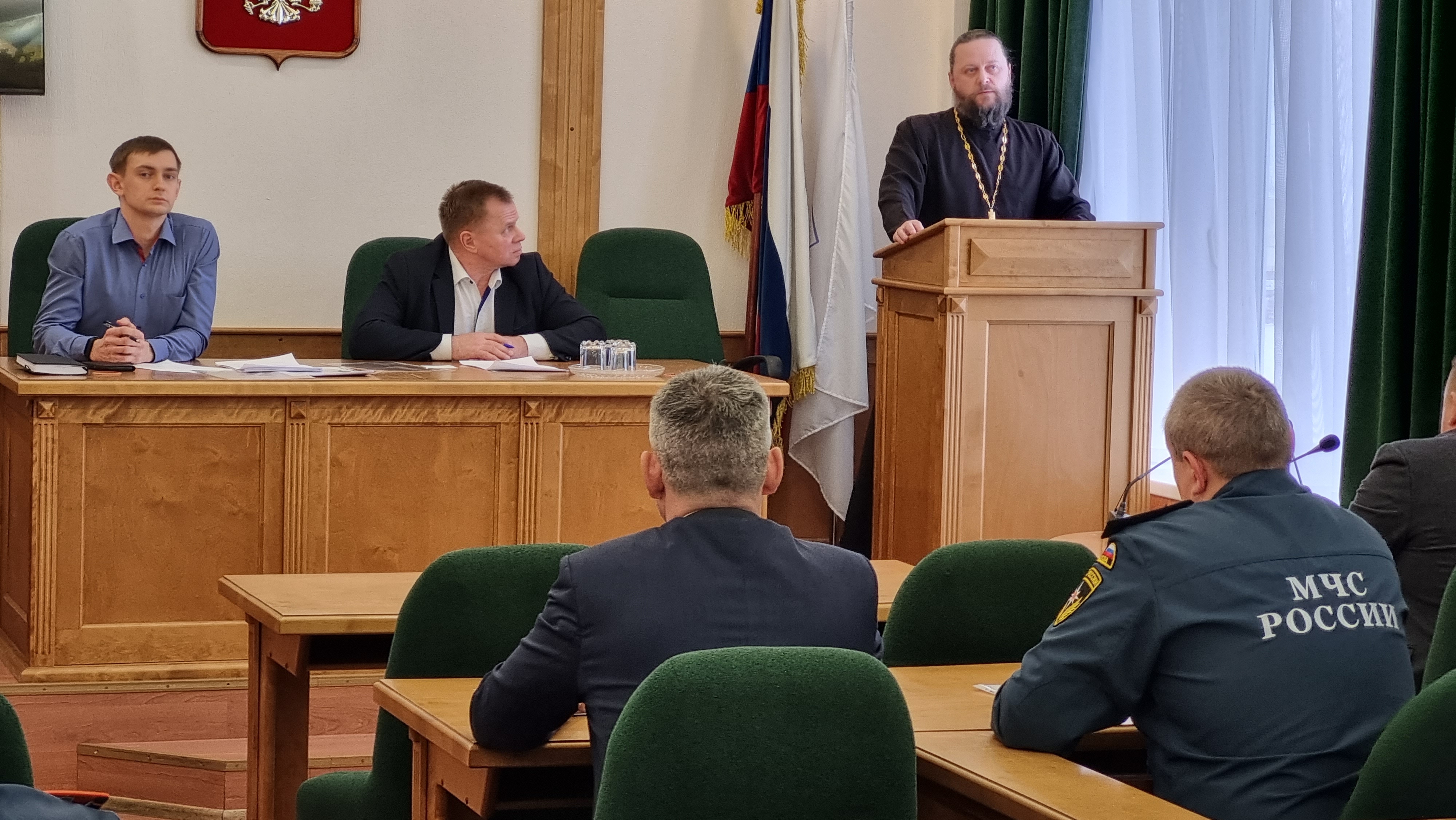 Сегодня в зале Администрации прошло заседание комиссии по предупреждению и ликвидации чрезвычайных ситуаций.