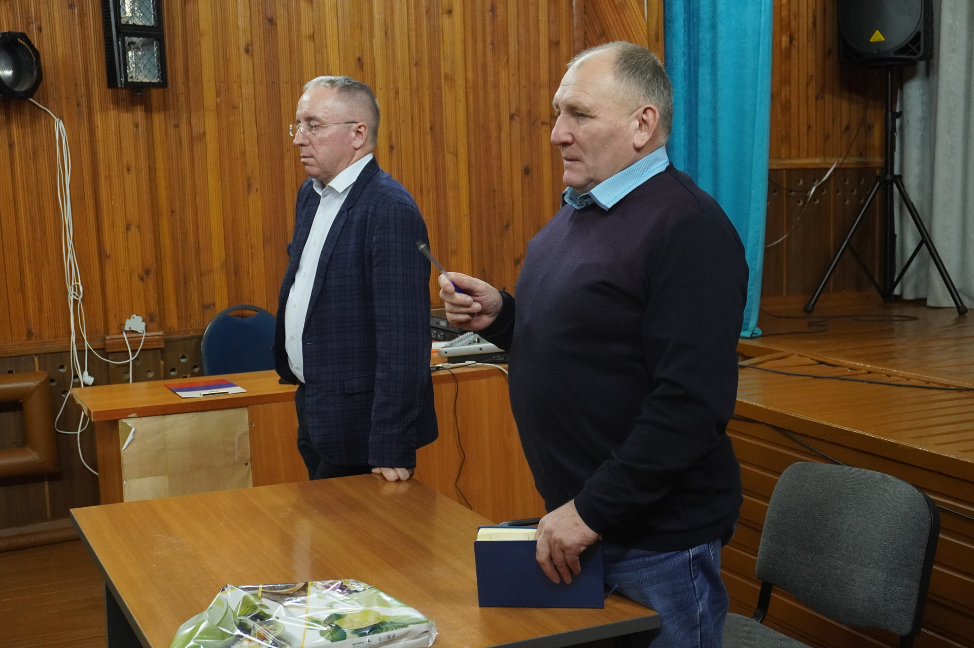Надо смотреть в будущее с оптимизмом.